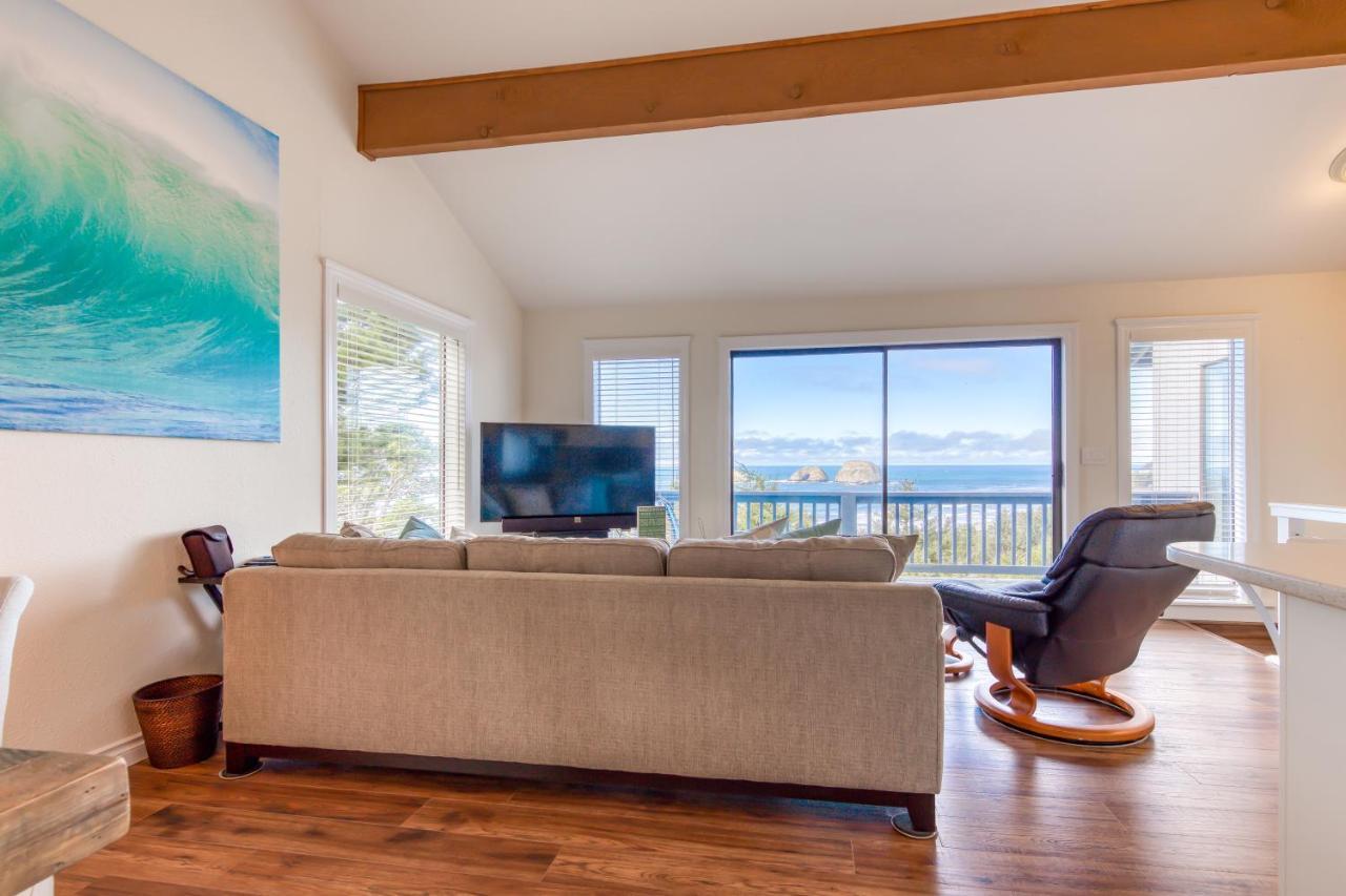 Coastal Comfort Oceanside Esterno foto