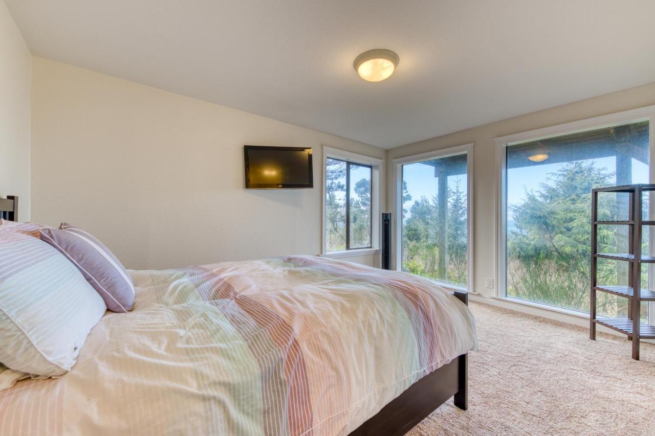 Coastal Comfort Oceanside Esterno foto