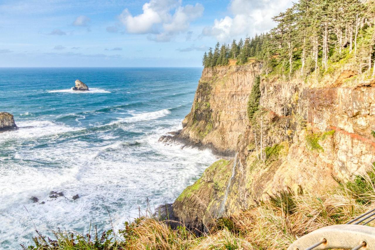 Coastal Comfort Oceanside Esterno foto